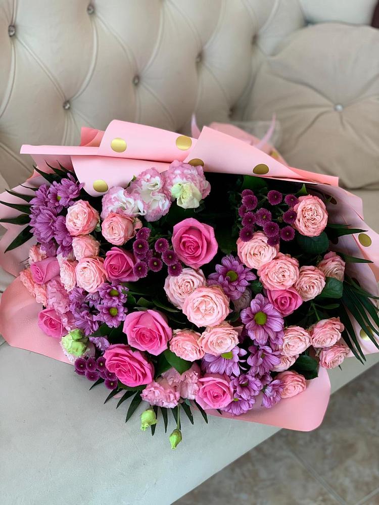 Букет цветов из: Хризантемы, Розы и Лизиантусы в Колодкино