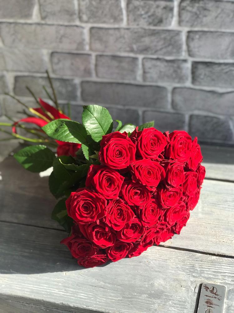 Букет Красные розы Фридом в Колодкино