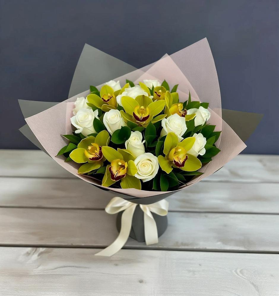 Букет цветов из: Орхидеи и Розы в Колодкино