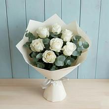 Букет Белые розы в Эвкалипте в Колодкино